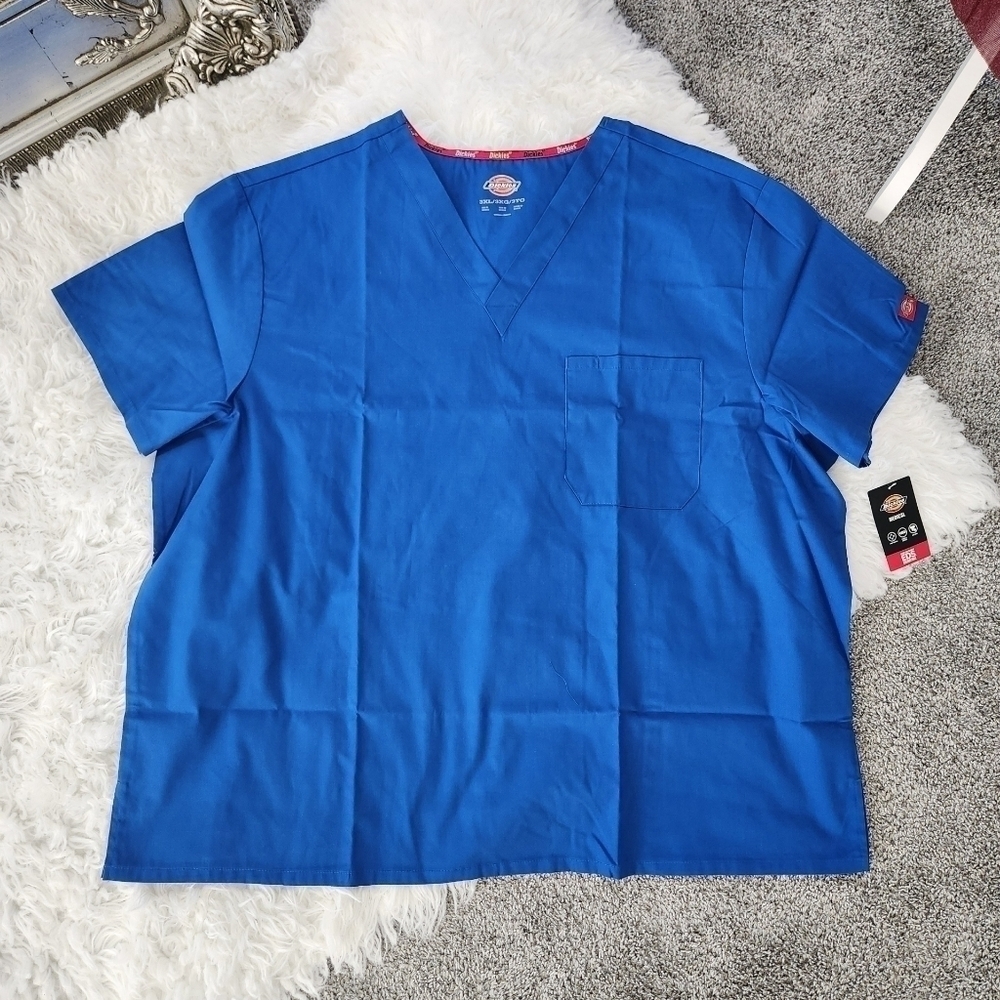 Dickies V-Neck Scrup Top. Unisex. Size 3XL. New.